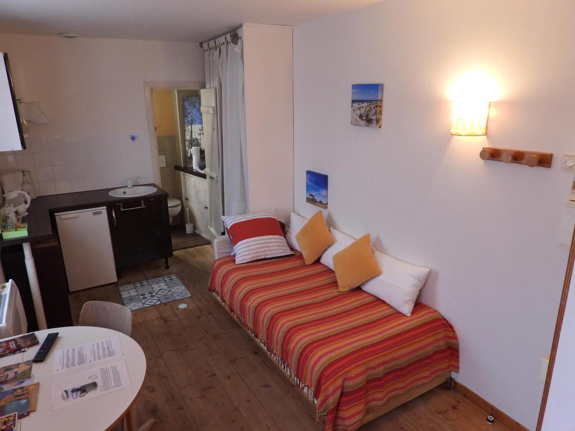 B&B Le Miroir Aux Fees Бордо Экстерьер фото