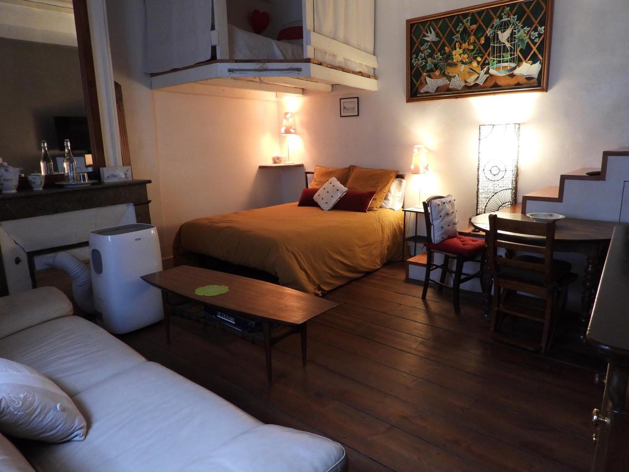 B&B Le Miroir Aux Fees Бордо Экстерьер фото